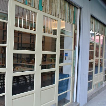 Bobooks Hostel Chiayi City Luaran gambar